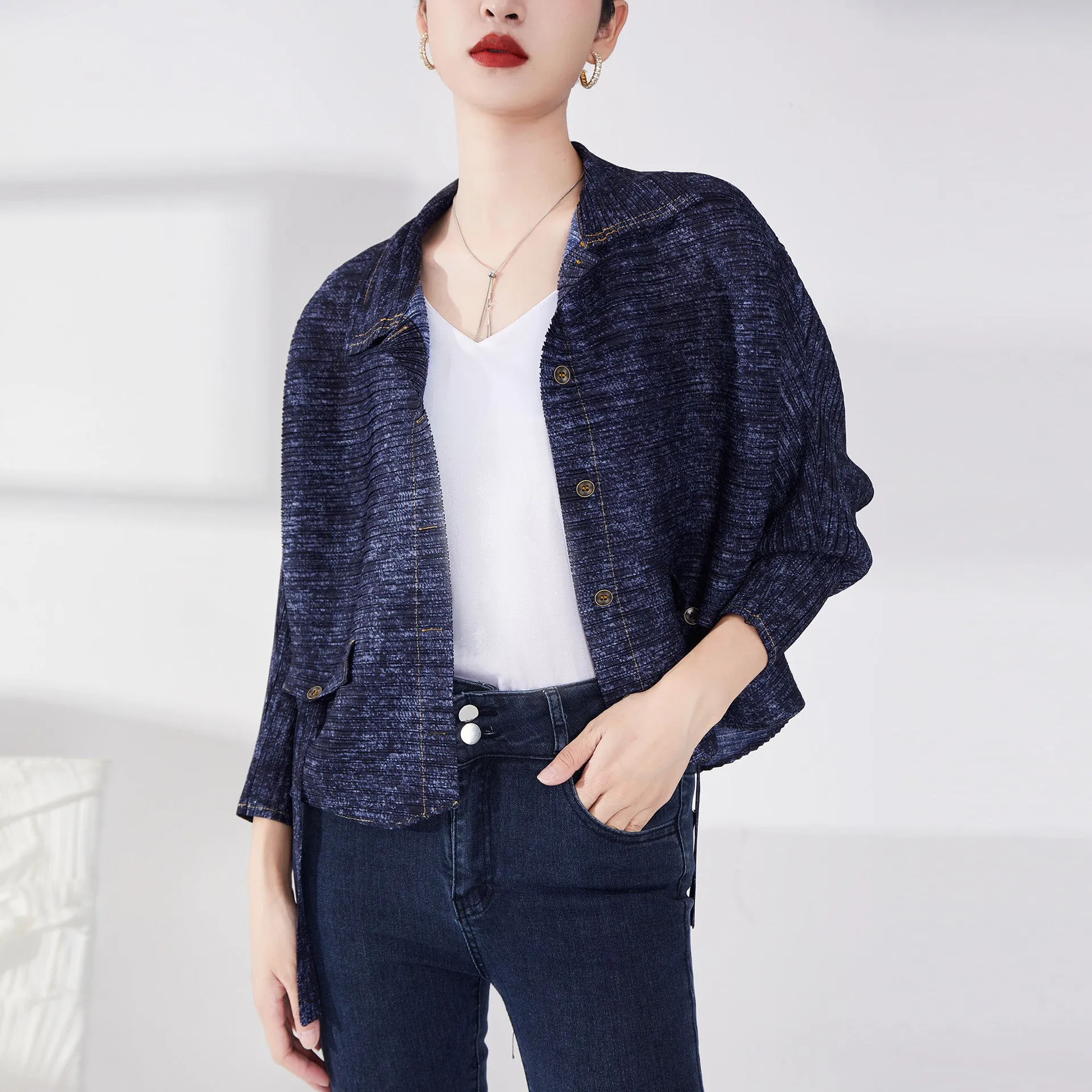 2025 denim pleated jacket women's spring and autumn new loose and thin bat sleeve top fashion versatile cardigan