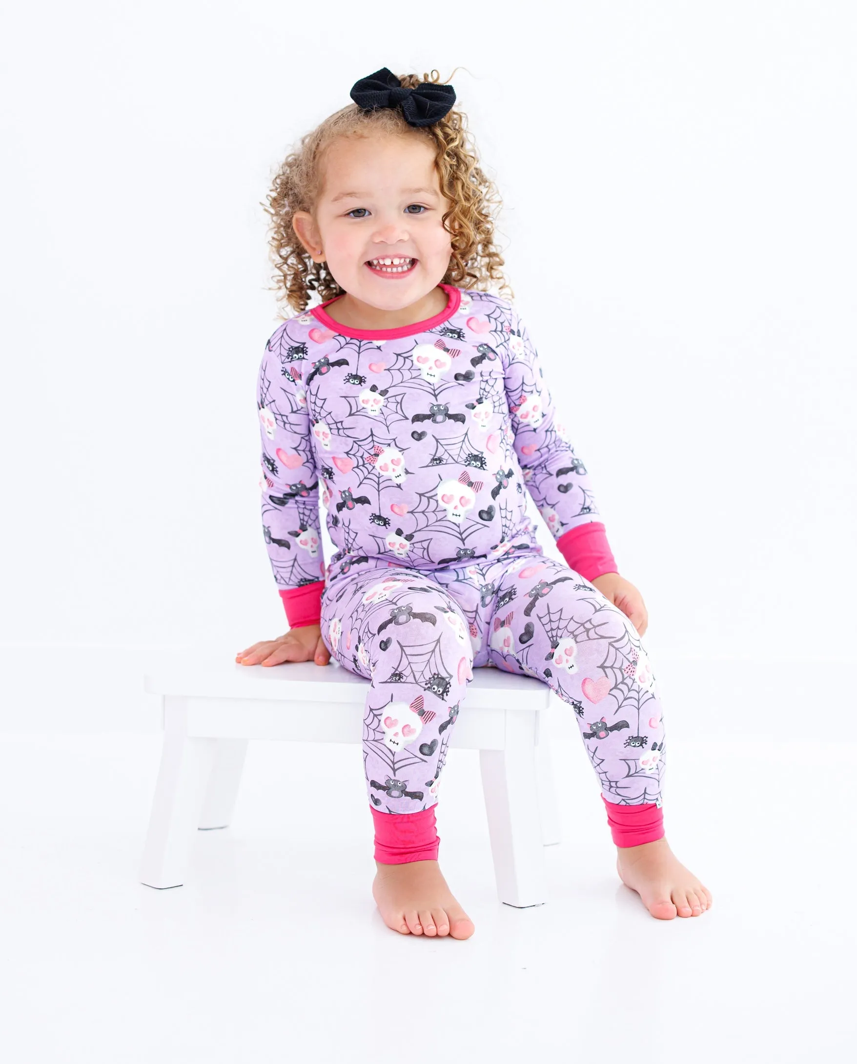 Birdie Bean Carrie Glow in the Dark Skeleton 2-piece Long Sleeve Pajamas with Pants