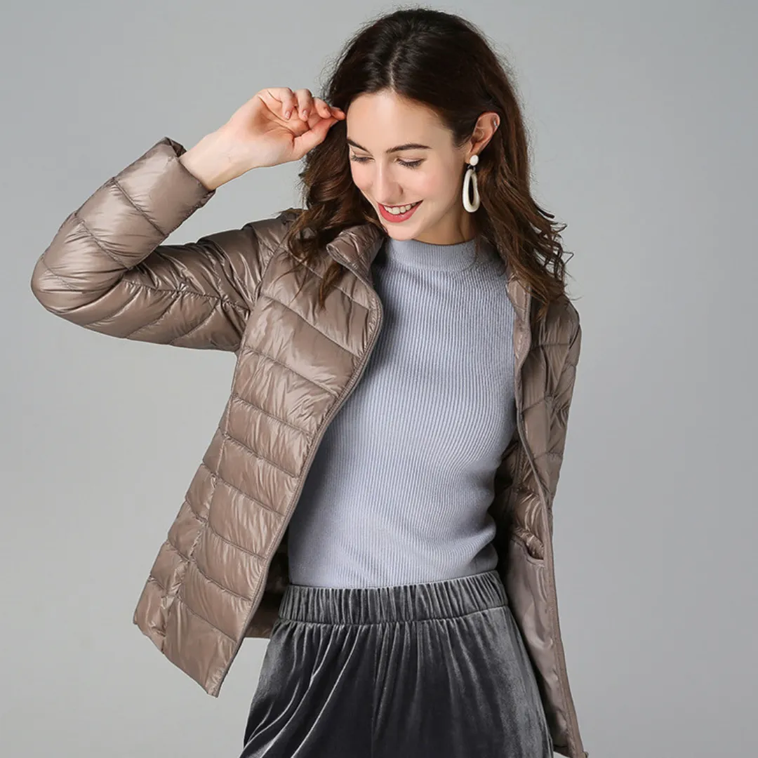 Carla™ | Lightweight Waterproof Outdoor Jacket for Women