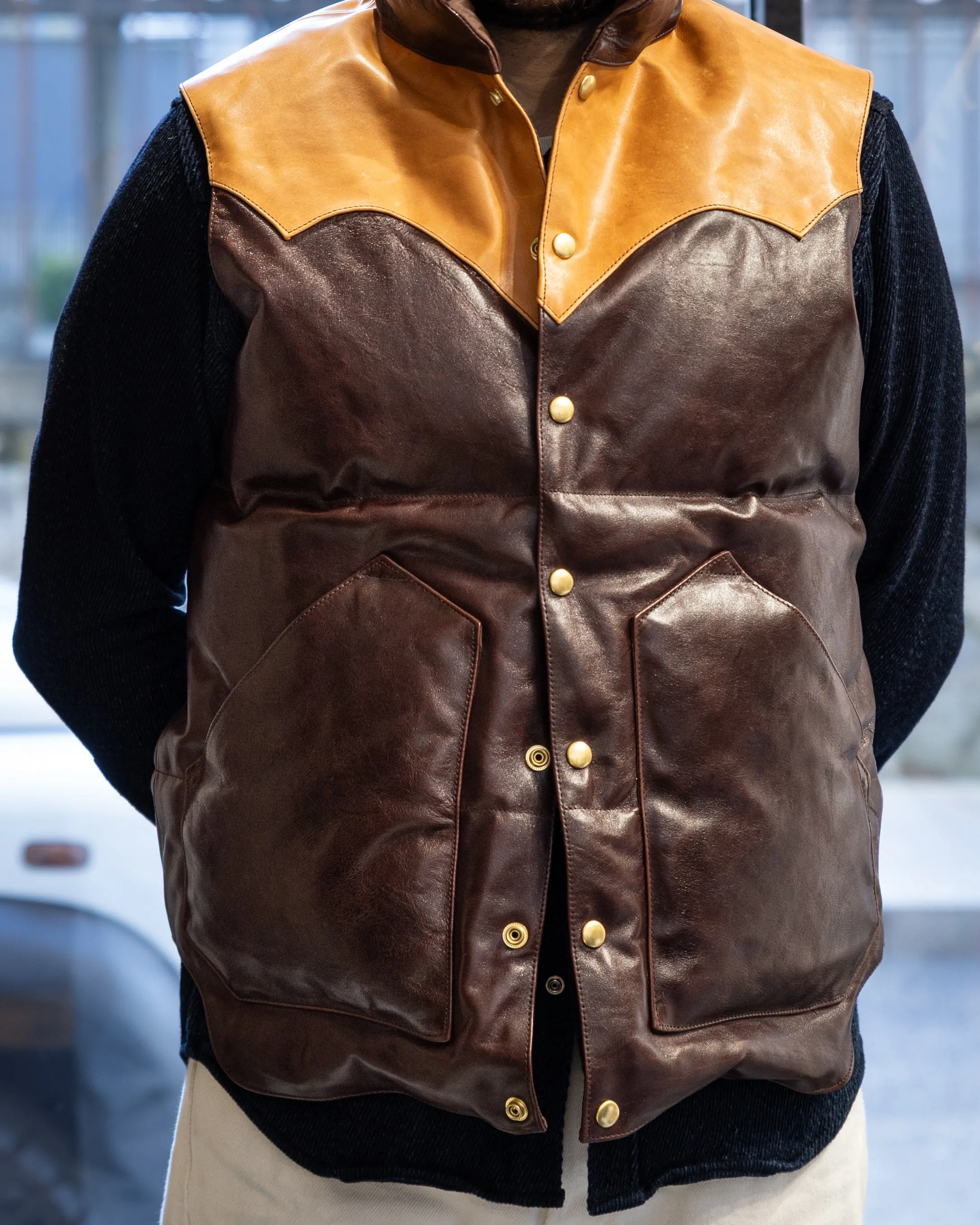 CHALLENGER Down Vest Duo-Tone in Seal Brown Shinki Hikaku Horsehide (RCL-10083D)