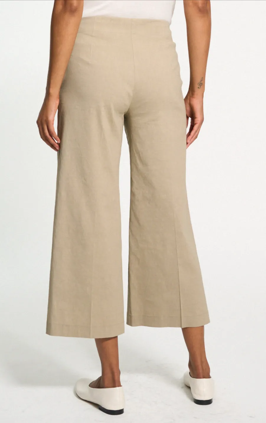 CLEAN TERENA CROPPED PANT
