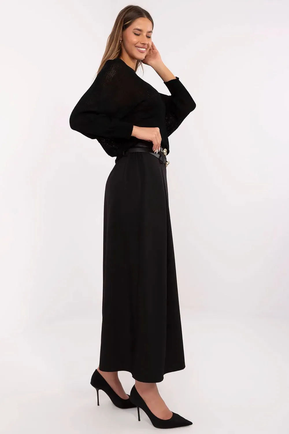 Elegant smooth pattern subtle pleats skirt