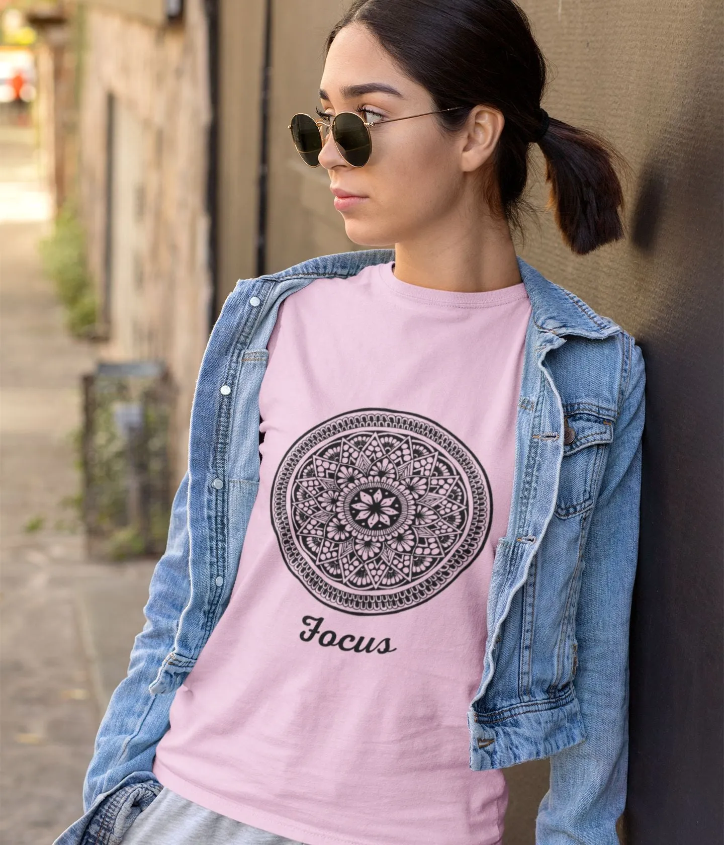 Focus - Unisex Classic T-Shirt