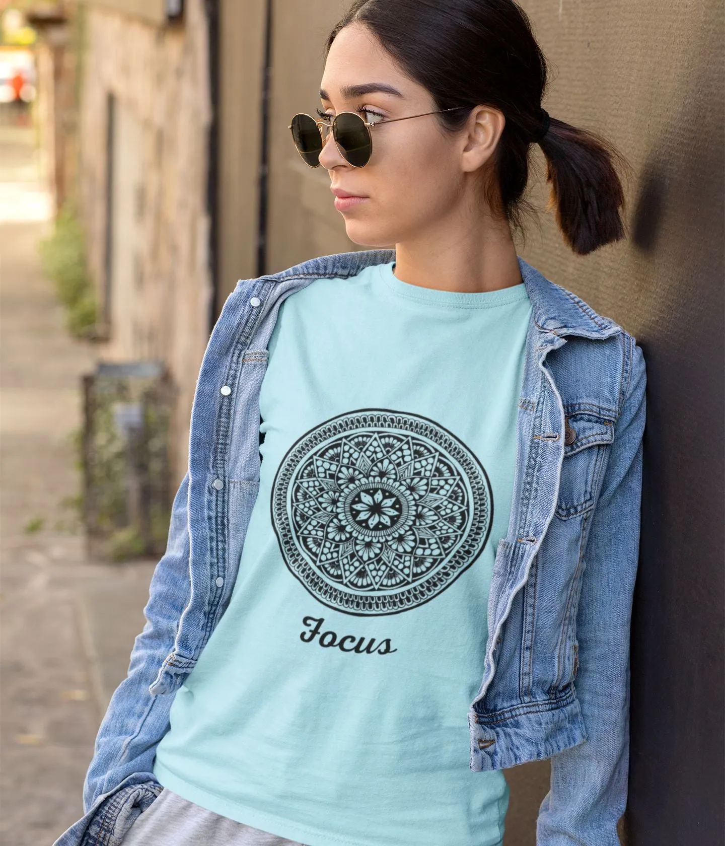 Focus - Unisex Classic T-Shirt