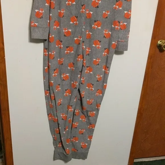 Heather Grey Fox One Piece Pajamas - size Large