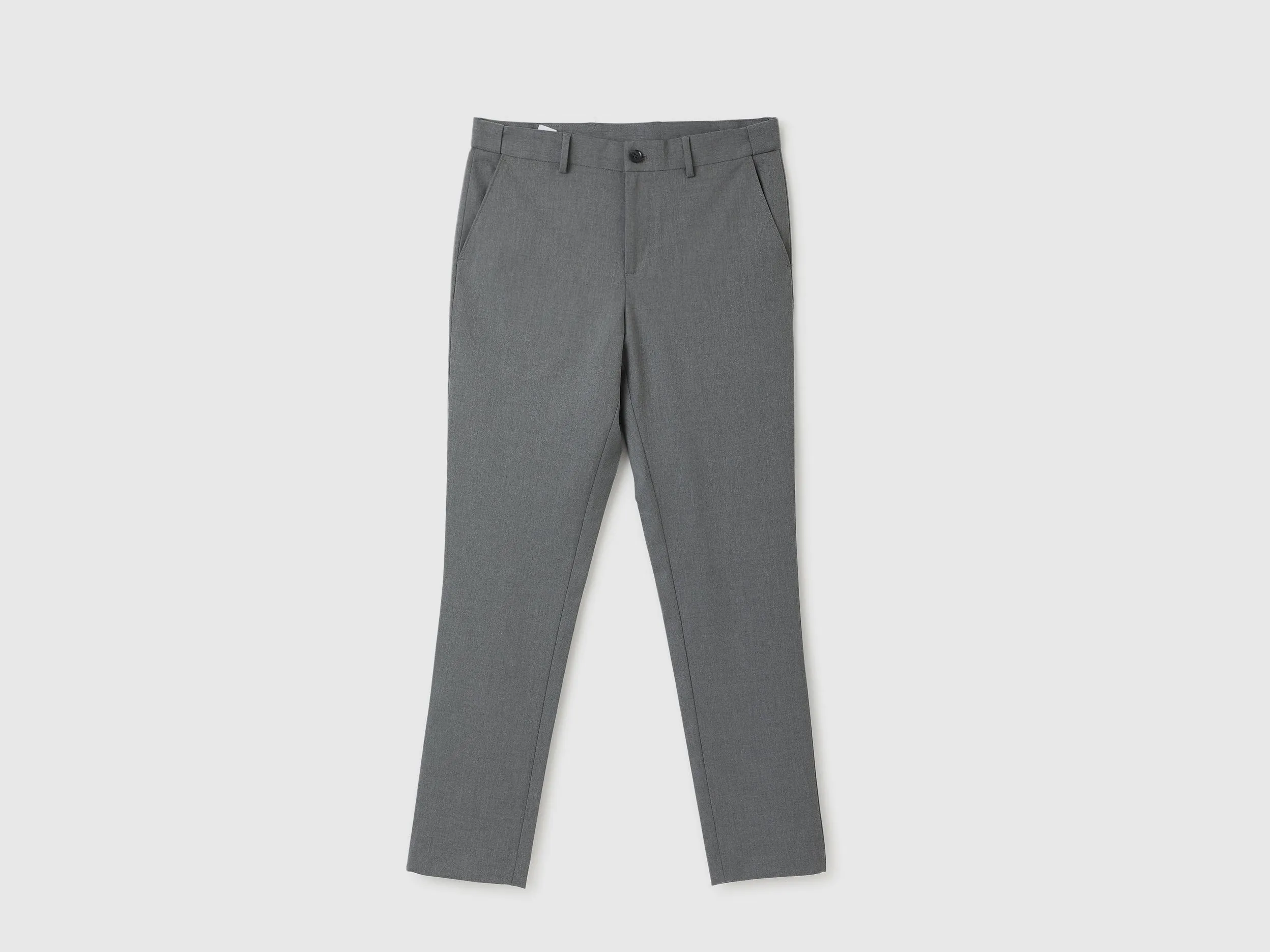 Men Solid Slim Fit Trousers