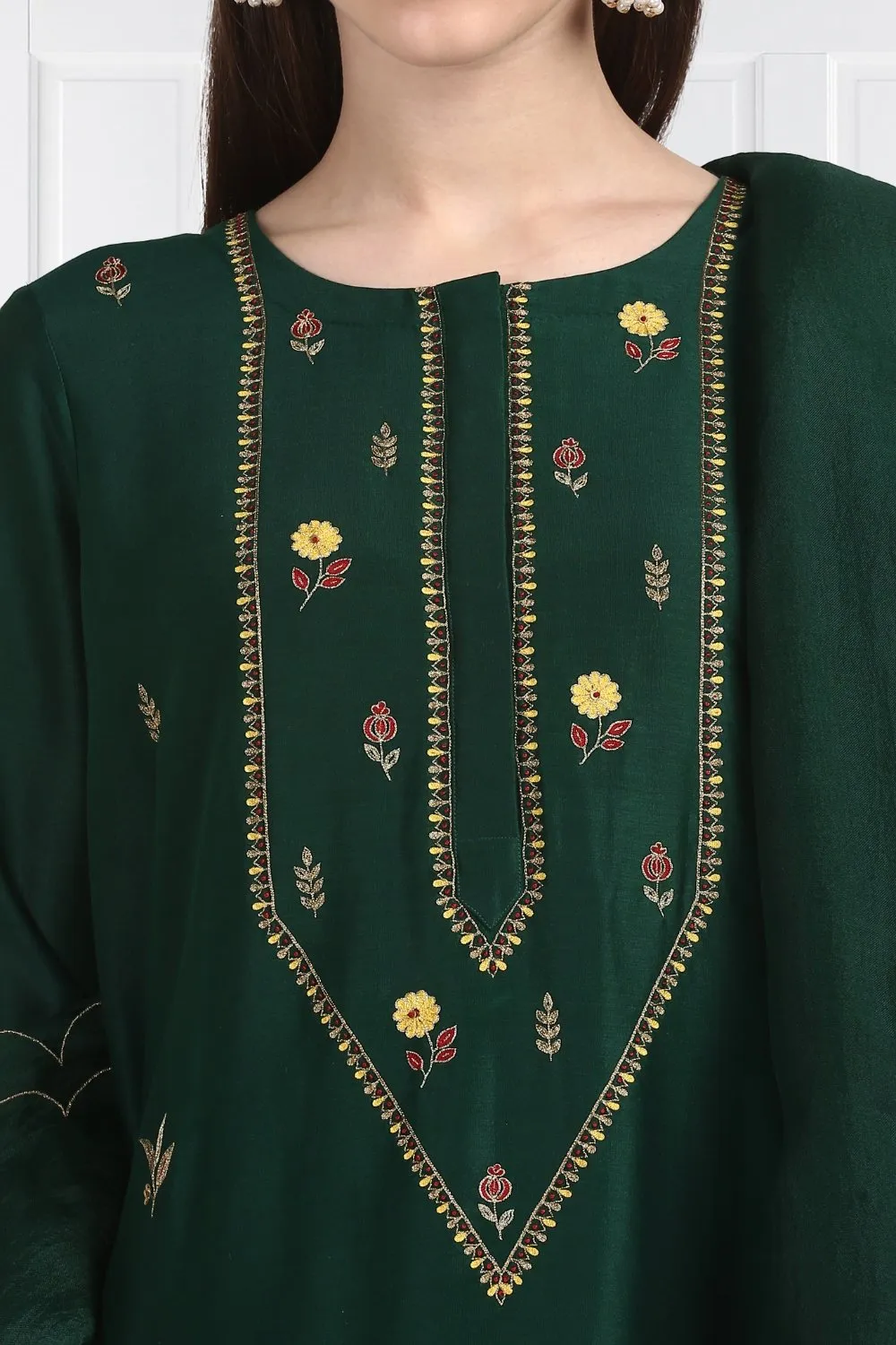 Panna Resham Yoke Zari Floral Buti Kurta With Chanderi Silk Pants and Dupatta