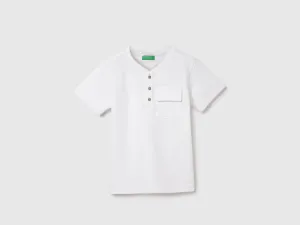 Regular Fit Henley Neck Textured T-shirts