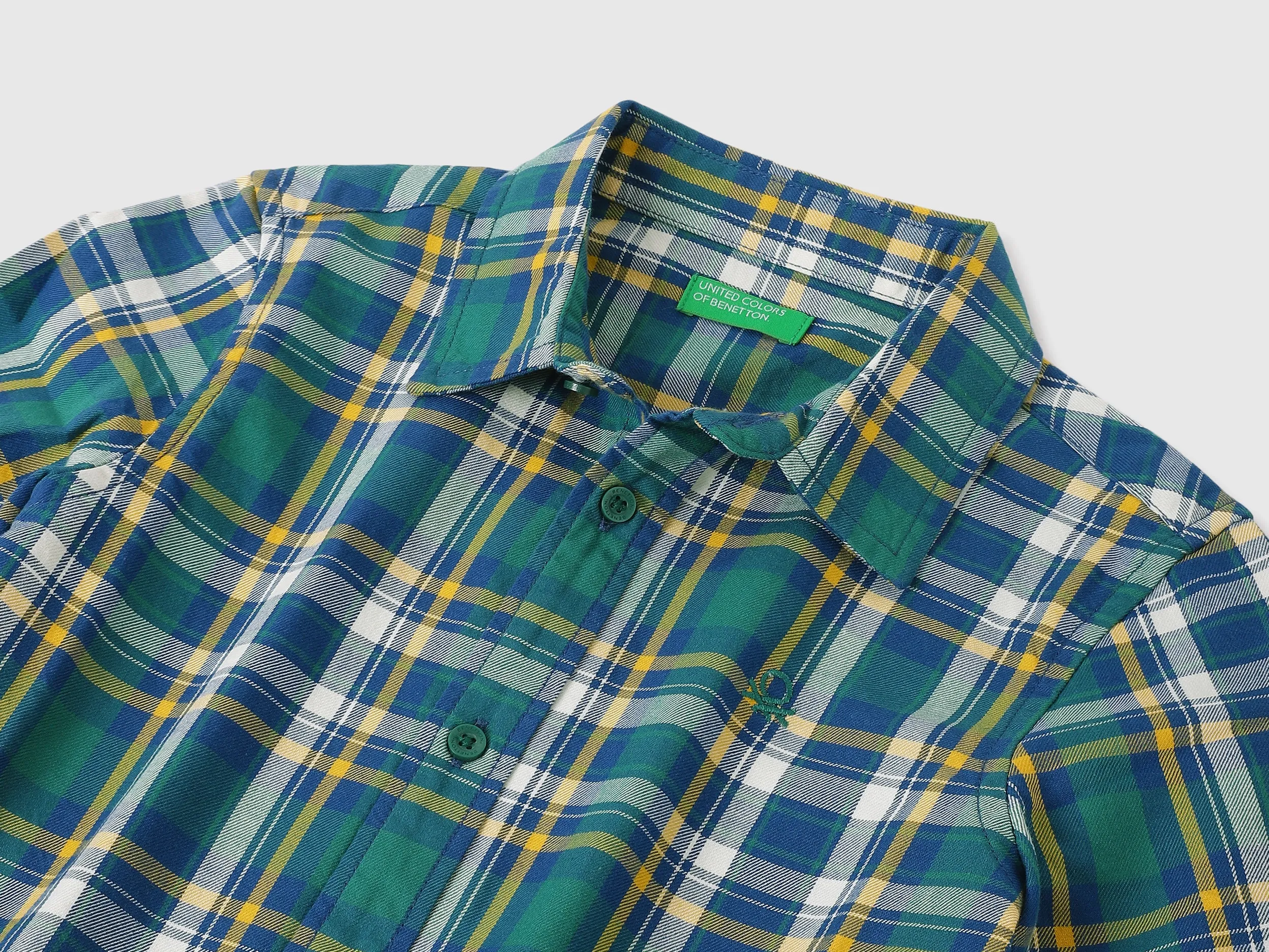 Regular Fit Spread Collar Checkered Shirts
