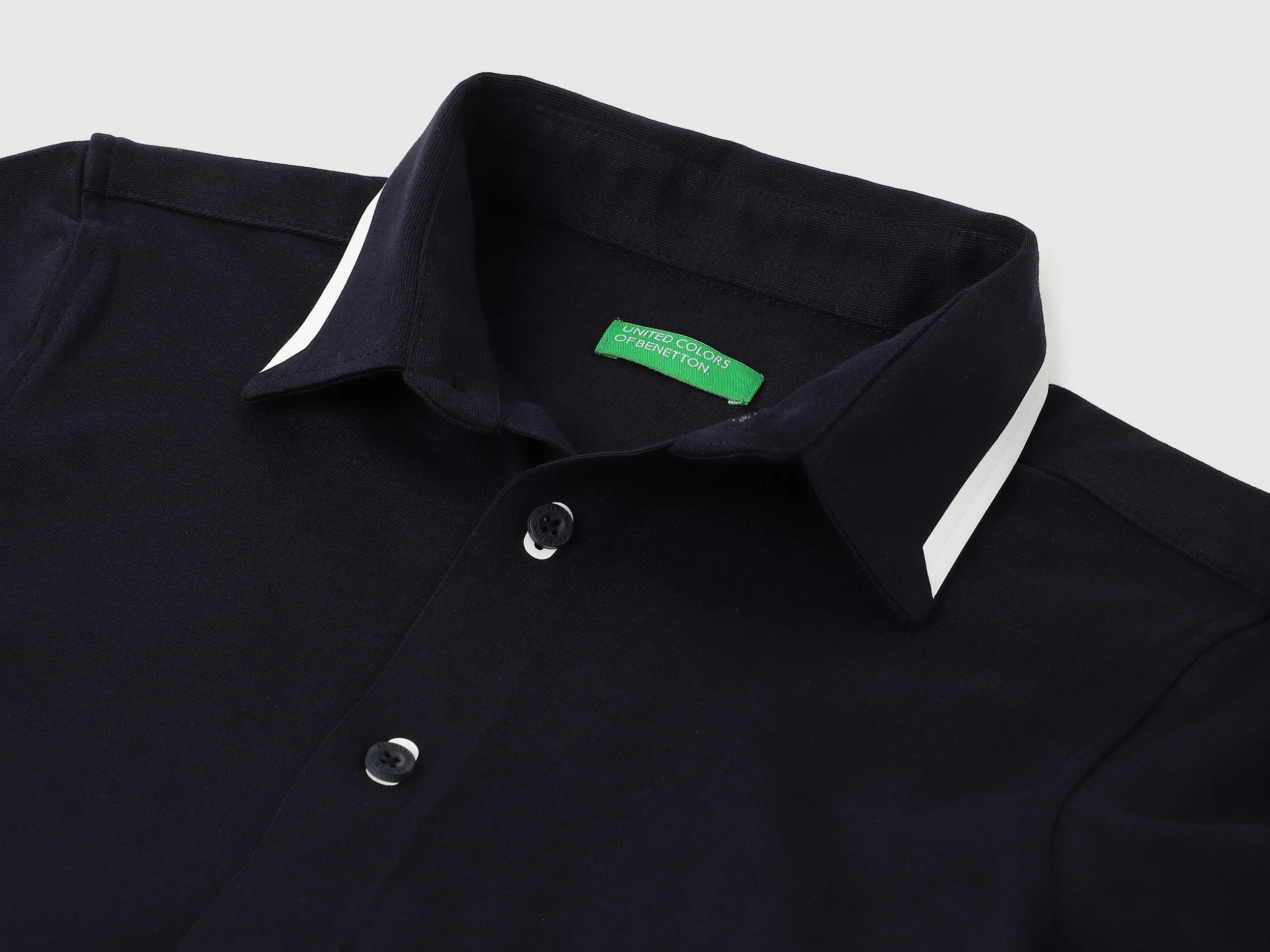 Regular Fit Spread Collar Solid Shirts