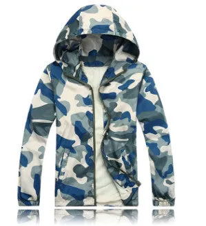 Selling Arrival Men Fashion Camouflage Jacket Summer Tide Male Hooded Thin Sunscreen Coat MWW170