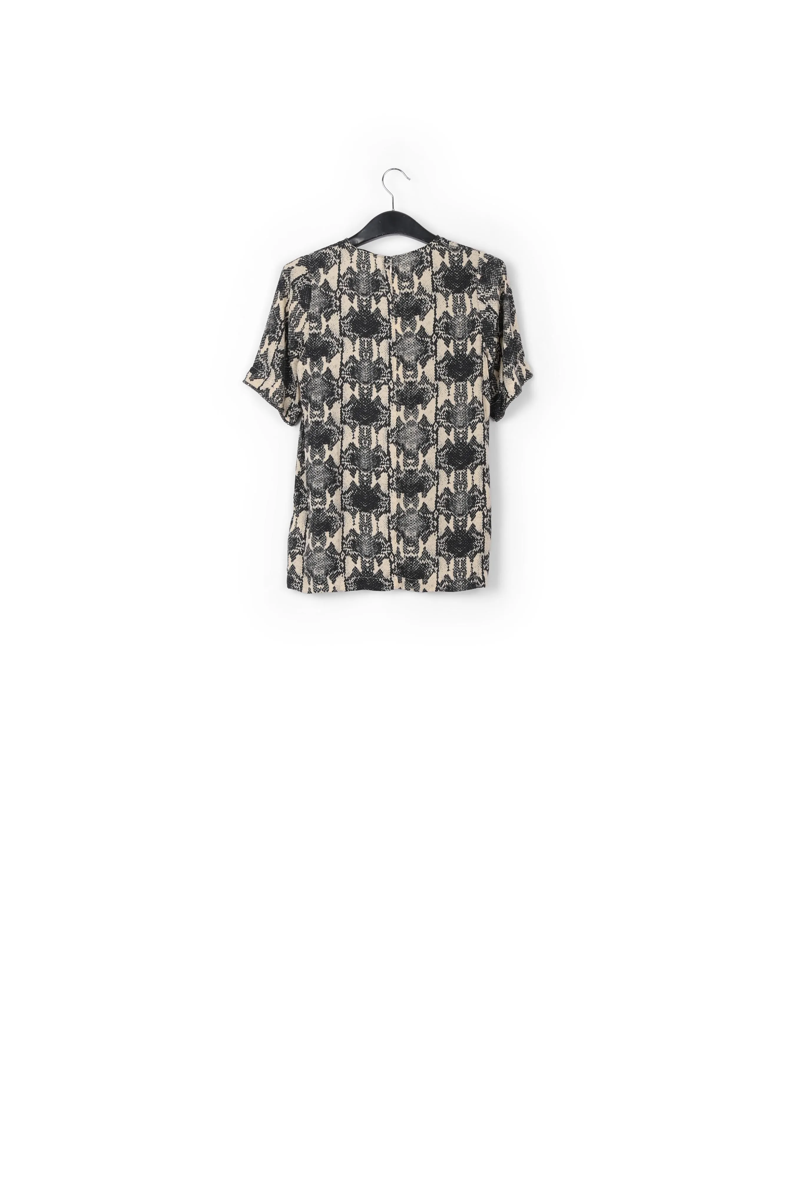 Short sleeved top