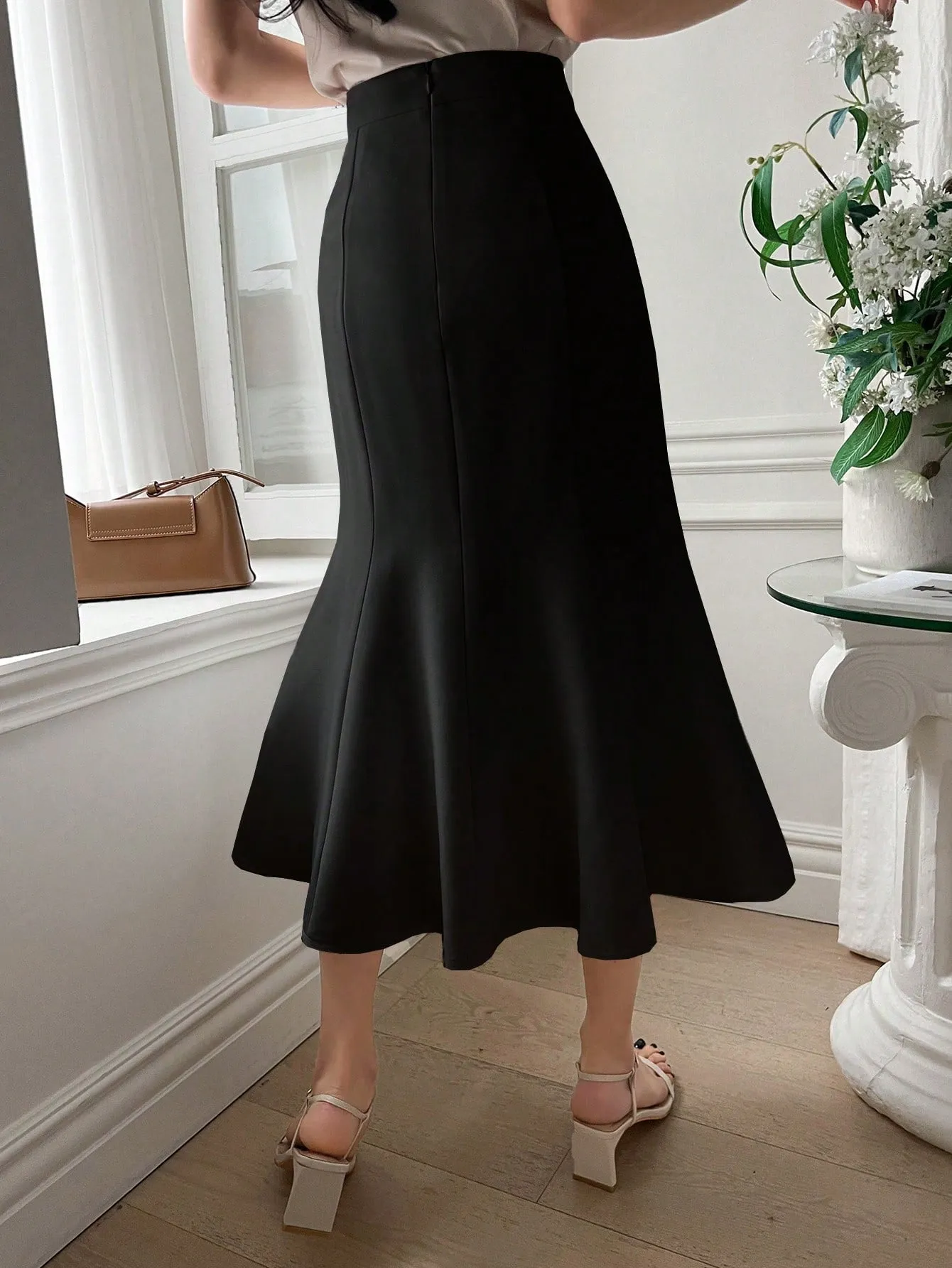 Solid High Waist Mermaid Hem Skirt( CLEARANCE SALE