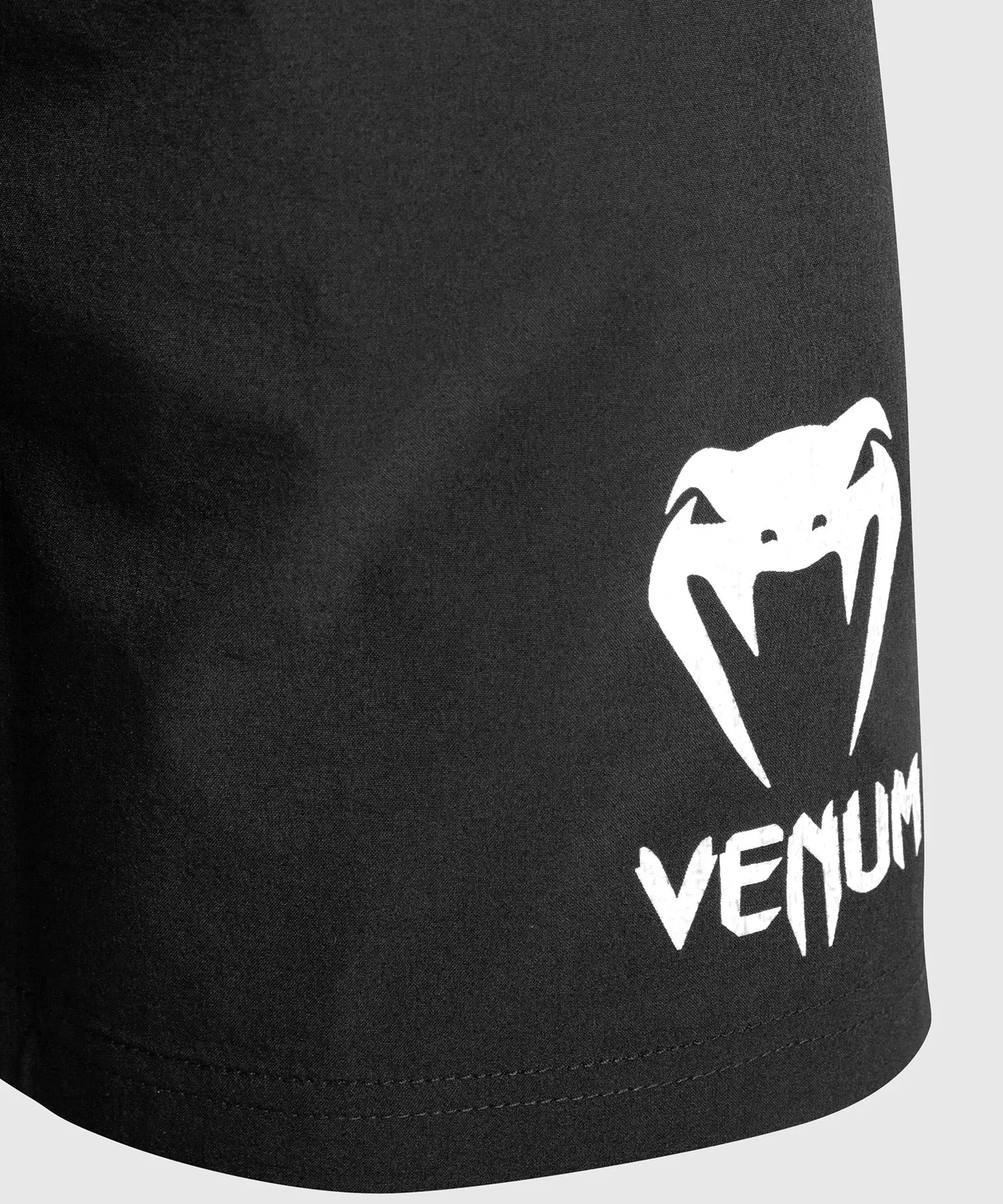 Venum Classic Training Shorts - Zwart/Wit