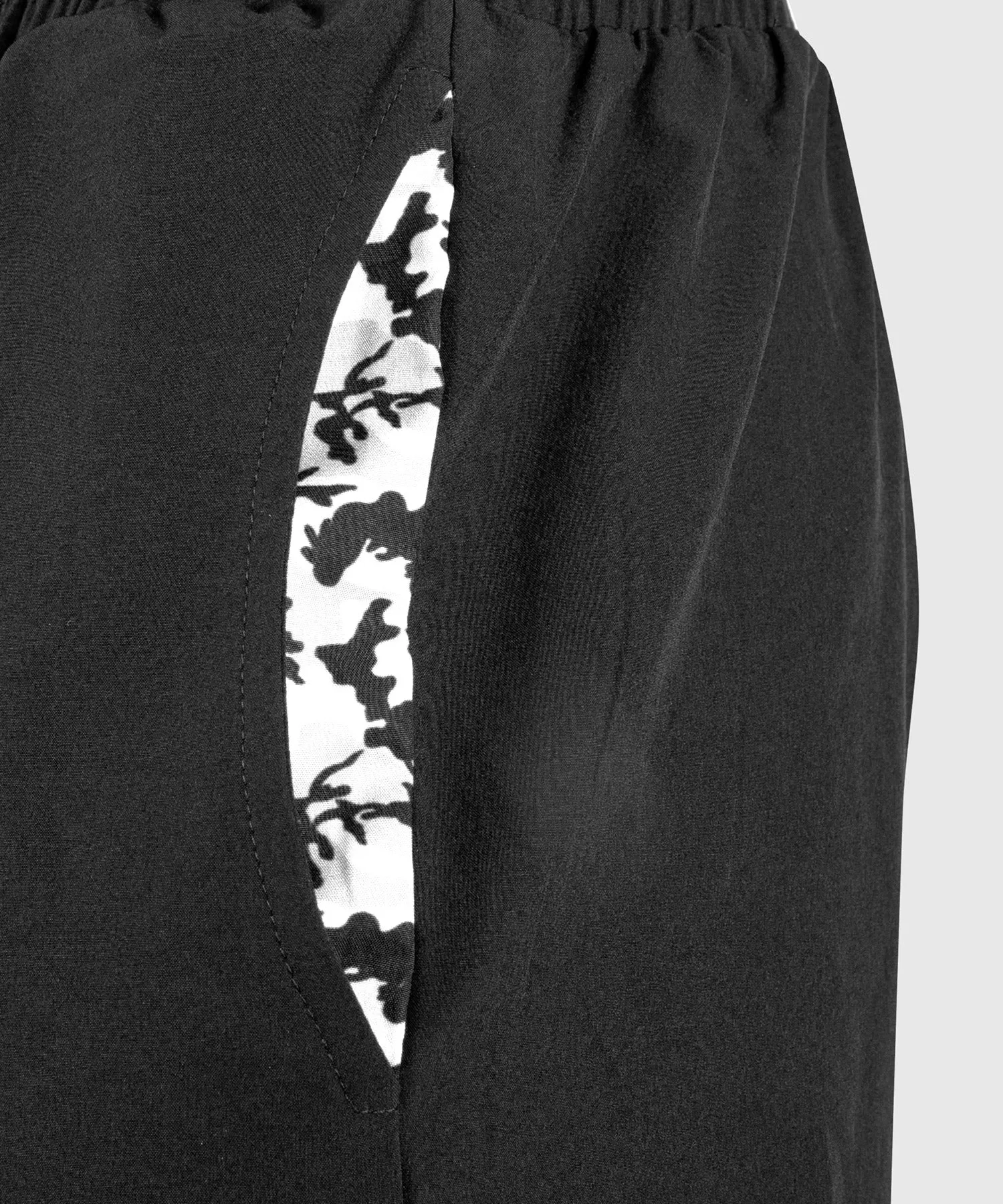 Venum Classic Training Shorts - Zwart/Wit
