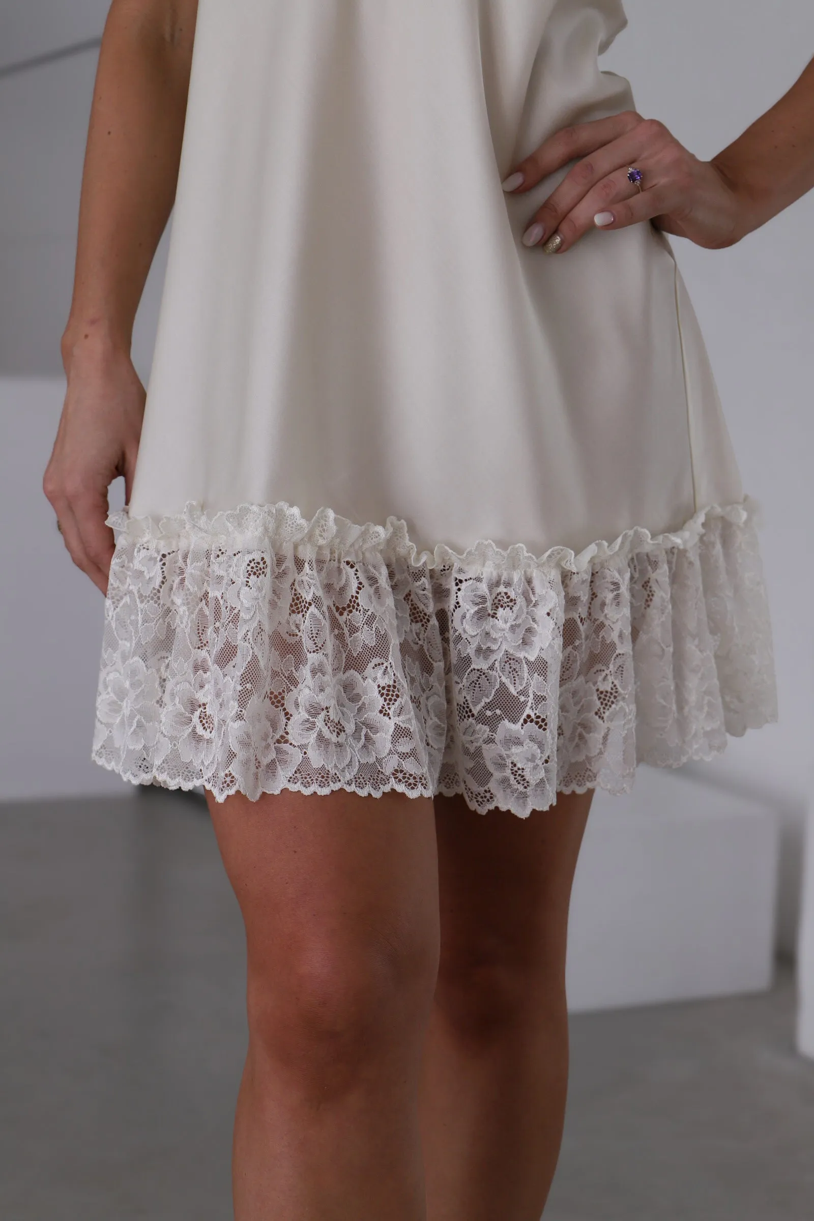 Women's nightgown: CHAMPAGNE & CHAMPAGNE Roll