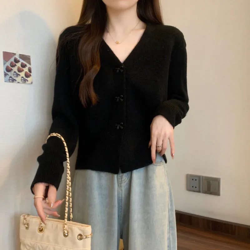 XIEYINSHE Korean version of V-neck fashion loose solid color knitted cardigan women's New autumn and winter new bow thin short sweater